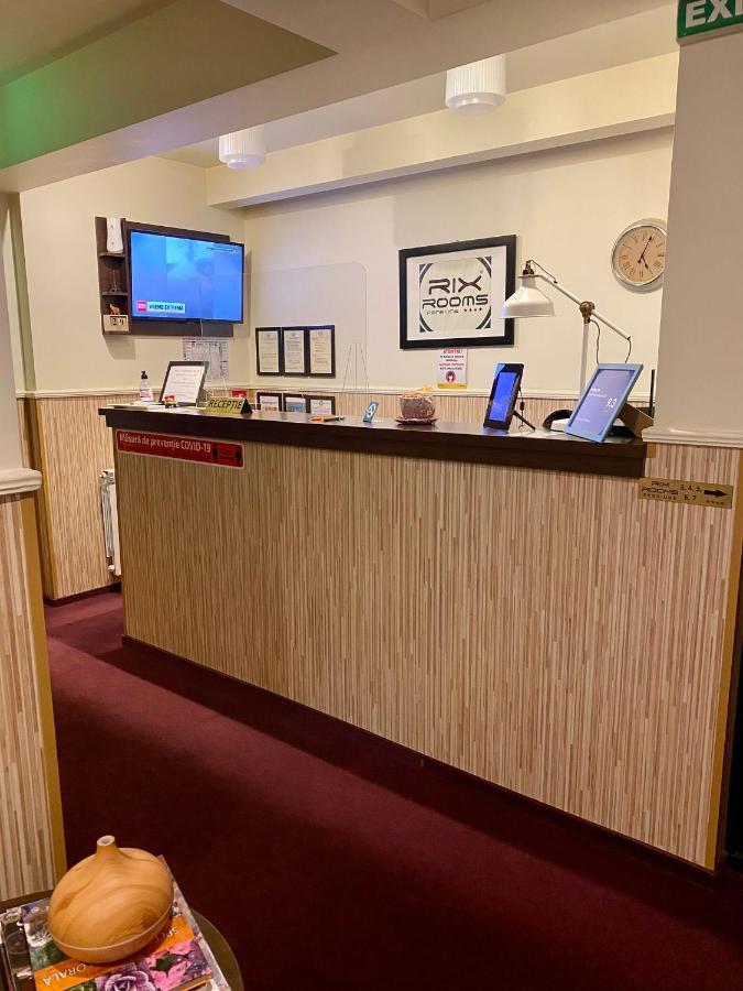 Pensiunea Rix Rooms Focsani Ngoại thất bức ảnh