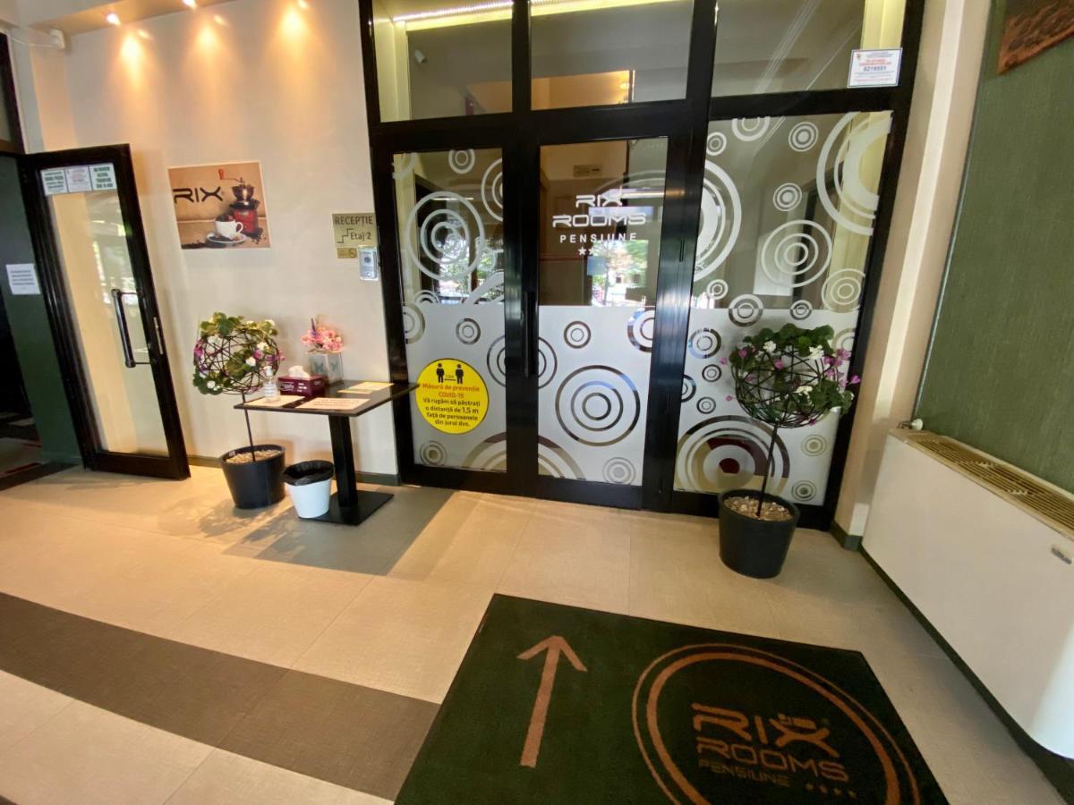 Pensiunea Rix Rooms Focsani Ngoại thất bức ảnh