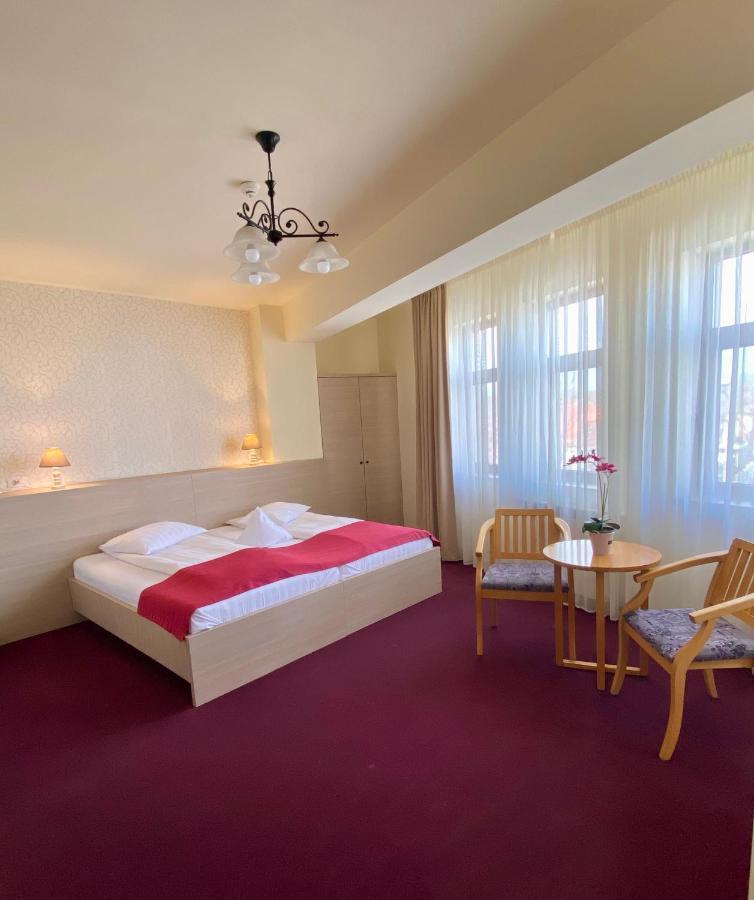 Pensiunea Rix Rooms Focsani Ngoại thất bức ảnh