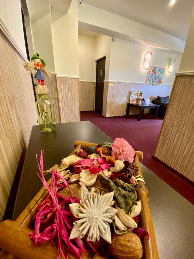 Pensiunea Rix Rooms Focsani Ngoại thất bức ảnh