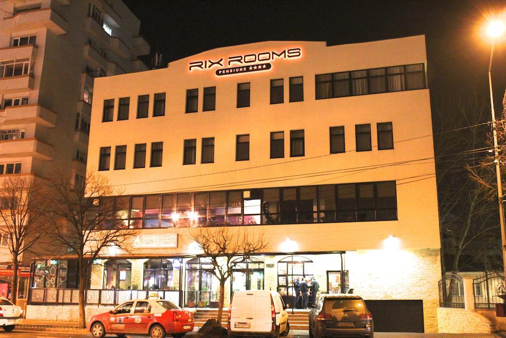 Pensiunea Rix Rooms Focsani Ngoại thất bức ảnh